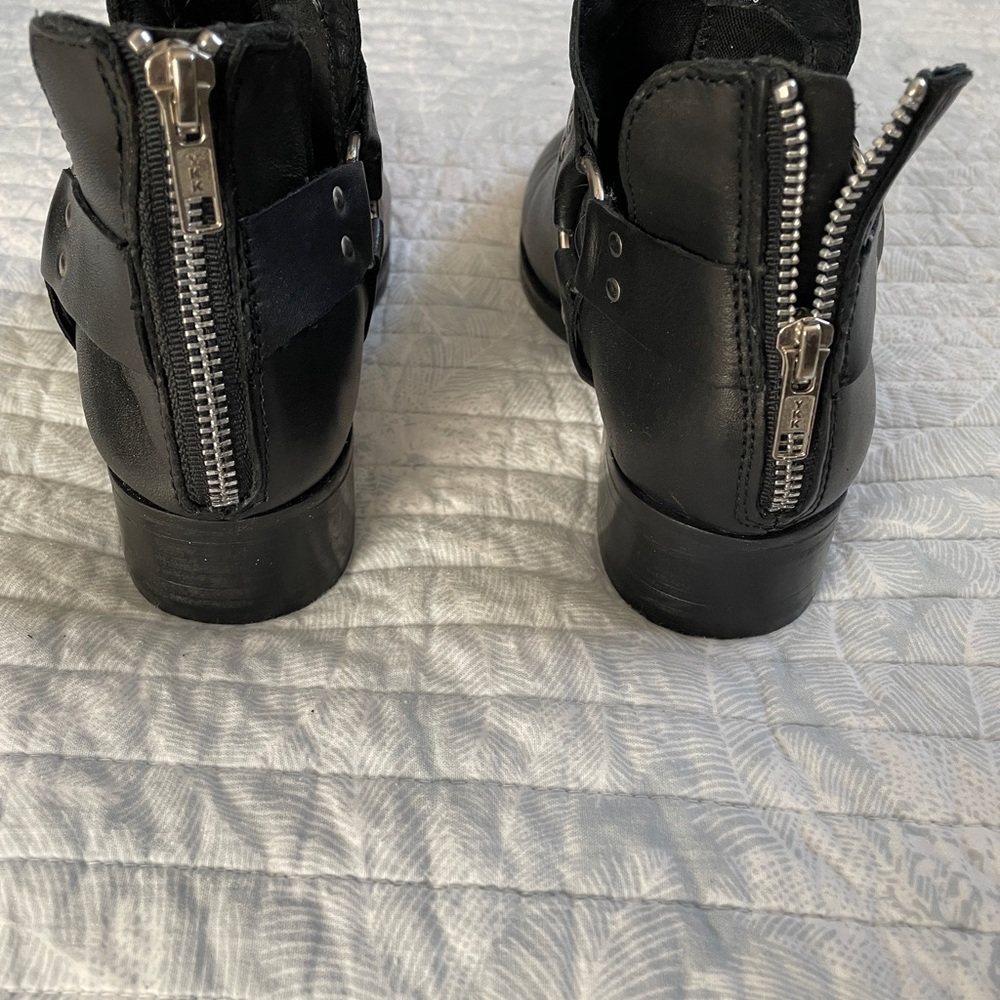 Booties - Picture 4 of 6